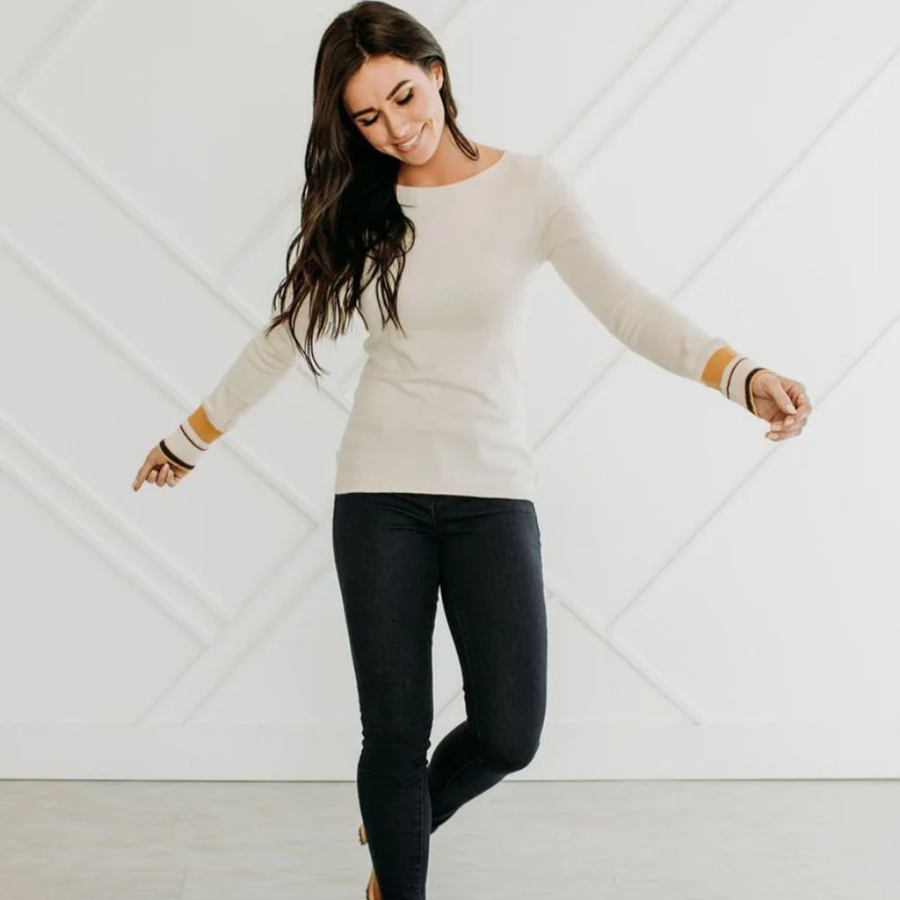 Light Sweater Top - Picture 2 of 2